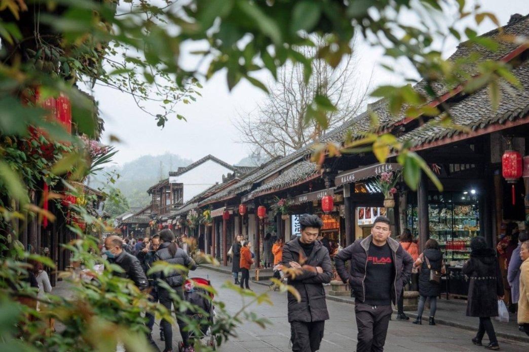 冷知识分享平台-腿上长个这个是什么情况?,百科里的小秘密